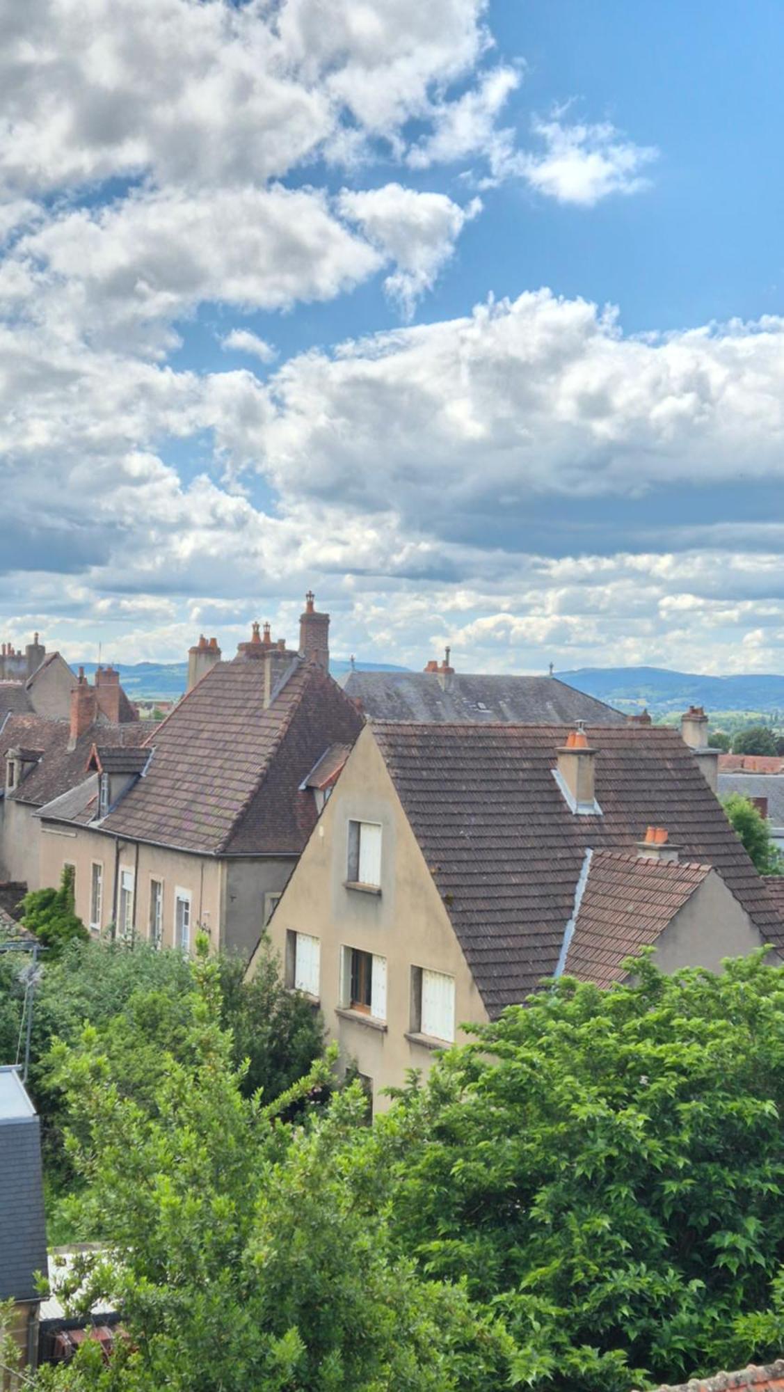 Apartament L'Arbre Voyageur Autun Zewnętrze zdjęcie